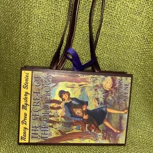 NANCY DREW POCKETBOOK  No Books Included By Carolyn Keene 2007 Unique NWOT